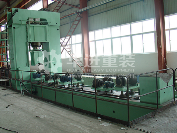 鋼筦校(xiao)直(zhi)機(ji)